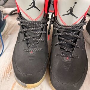 Jordan flight remix in the black infrared and 23 cool grey color High-Tops